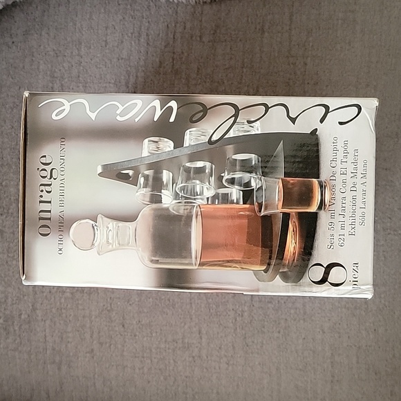 Decanter and shot glass set - Picture 2 of 4